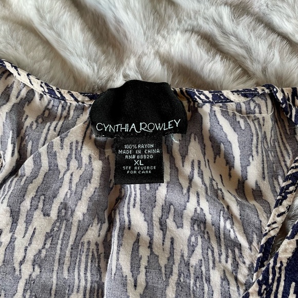 Blue tribal print tank top by Cynthia Rowley. Size XL - Picture 3 of 8